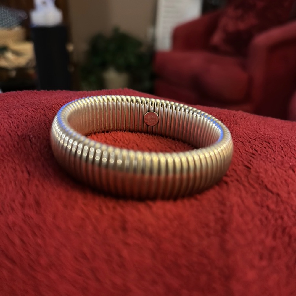 Incredible GC Sterling Stretch Bracelet!